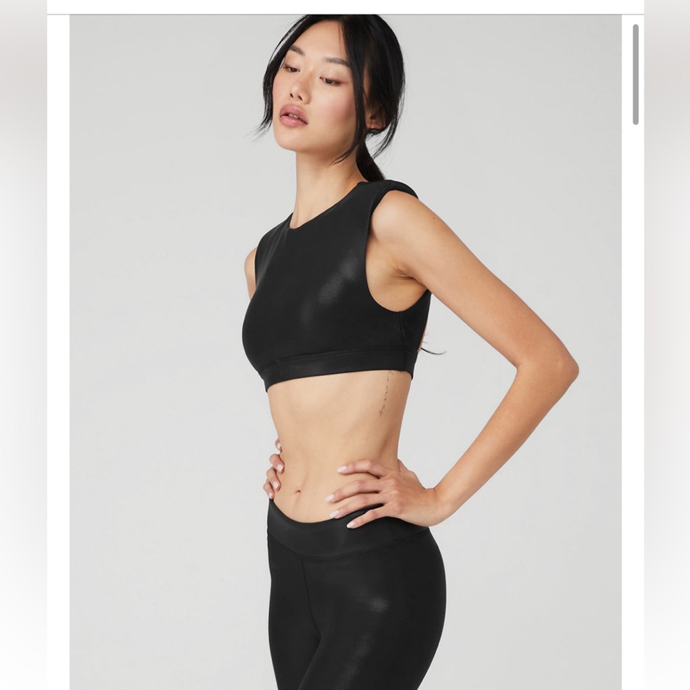 Alo Super shine flash bra. Worn once. PRICE IS FIRM!!!